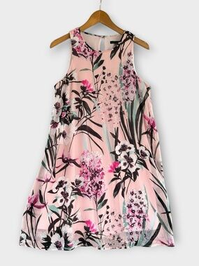 🎉5 for $45🎉 Tommy Hilfiger dress size 6